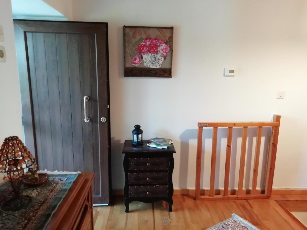 Cosy Lake House, Μια Ανάσα Πριν Τη Λίμνη Kalívia المظهر الخارجي الصورة