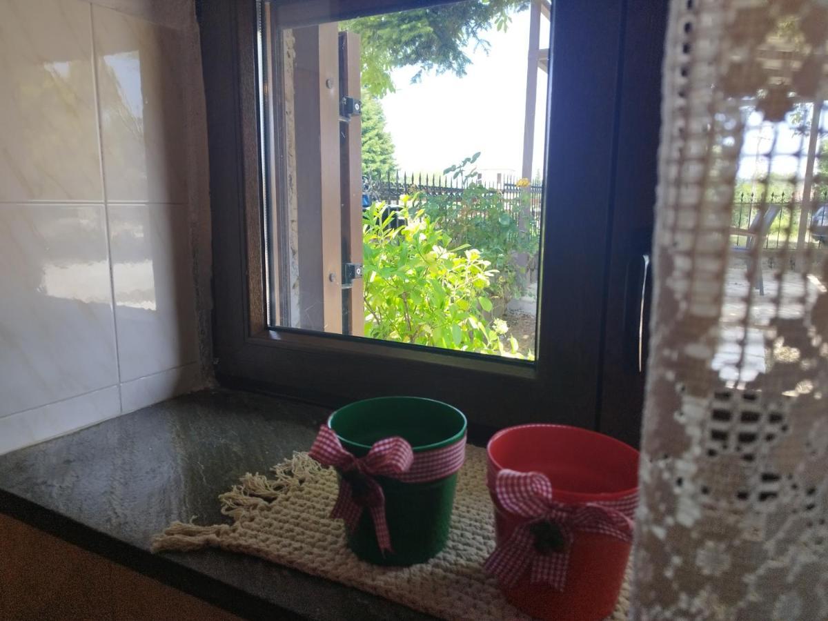 Cosy Lake House, Μια Ανάσα Πριν Τη Λίμνη Kalívia المظهر الخارجي الصورة
