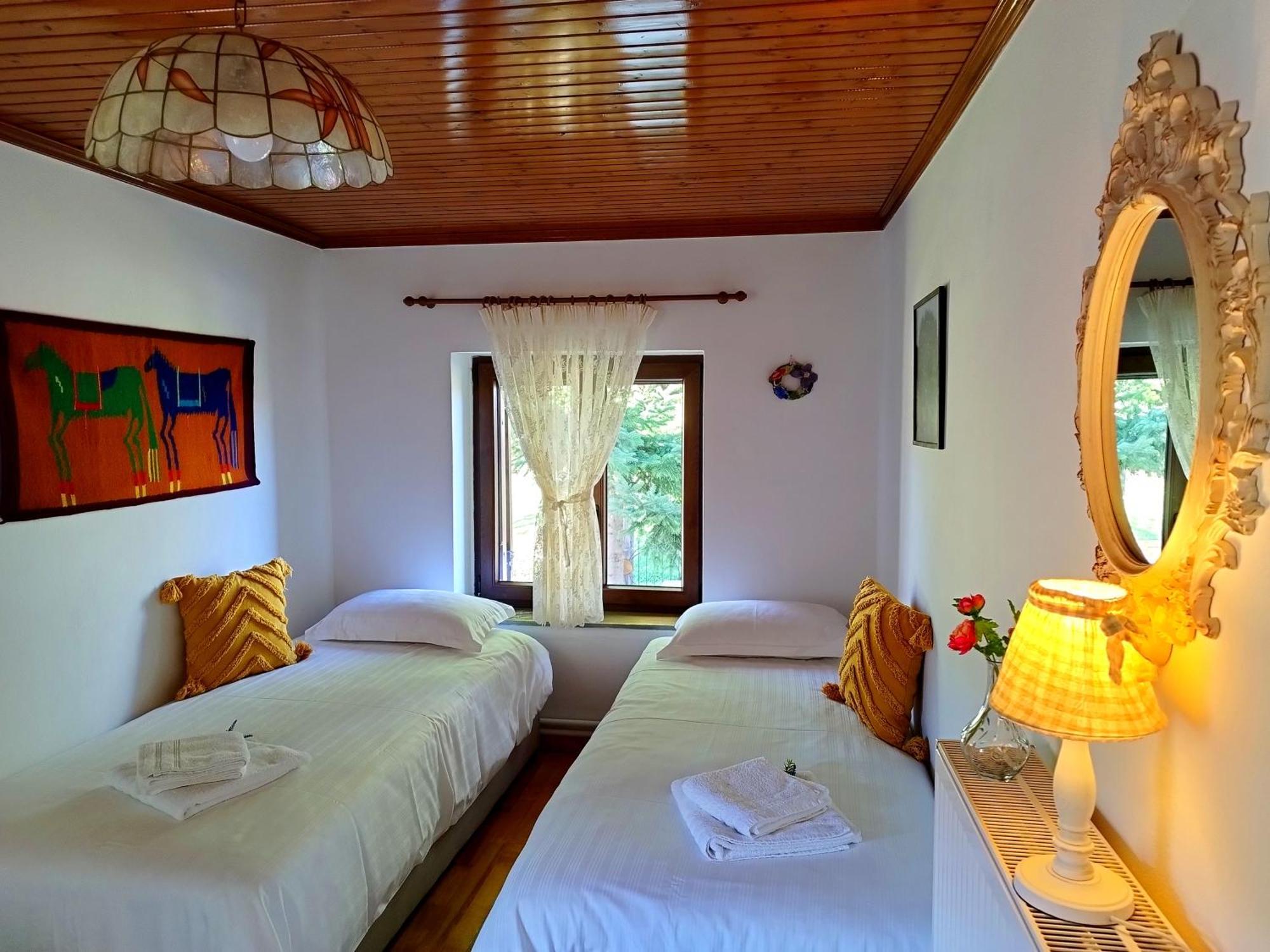 Cosy Lake House, Μια Ανάσα Πριν Τη Λίμνη Kalívia المظهر الخارجي الصورة
